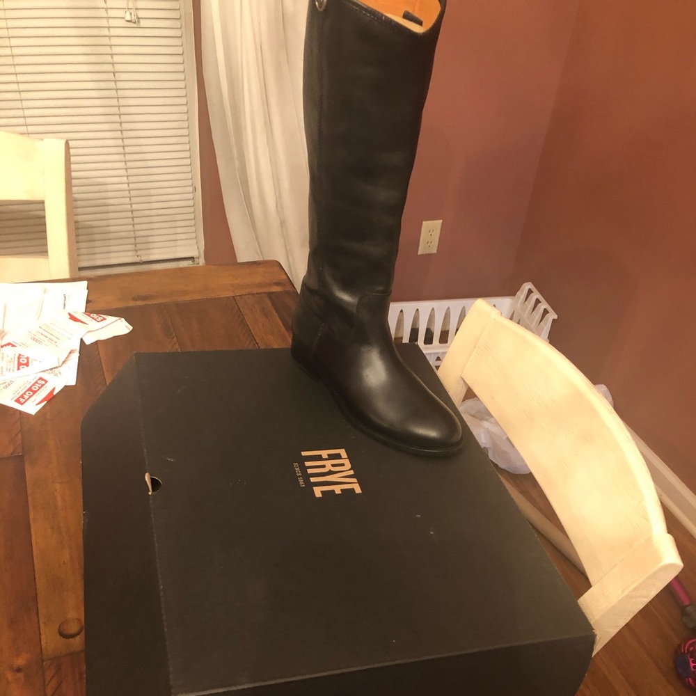 FRYE BOOTS - Picture 2 of 4